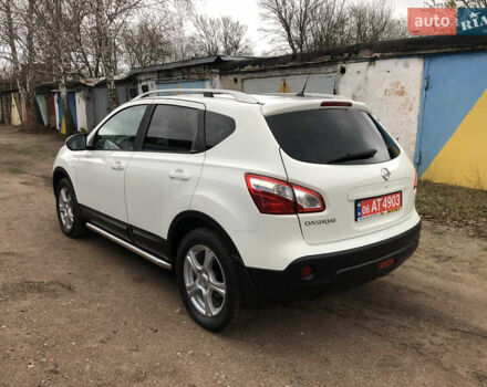 Белый Ниссан Кашкай, объемом двигателя 2 л и пробегом 195 тыс. км за 11655 $, фото 3 на Automoto.ua