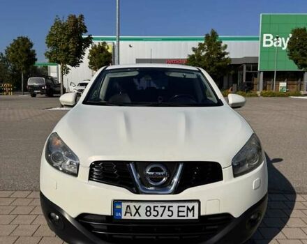 Белый Ниссан Кашкай, объемом двигателя 2 л и пробегом 199 тыс. км за 10600 $, фото 4 на Automoto.ua