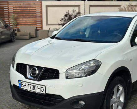 Белый Ниссан Кашкай, объемом двигателя 2 л и пробегом 119 тыс. км за 9700 $, фото 2 на Automoto.ua
