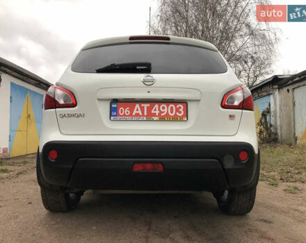 Белый Ниссан Кашкай, объемом двигателя 2 л и пробегом 195 тыс. км за 11655 $, фото 4 на Automoto.ua