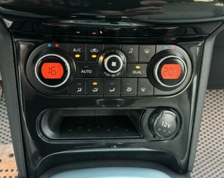 Белый Ниссан Кашкай, объемом двигателя 2 л и пробегом 157 тыс. км за 9999 $, фото 7 на Automoto.ua