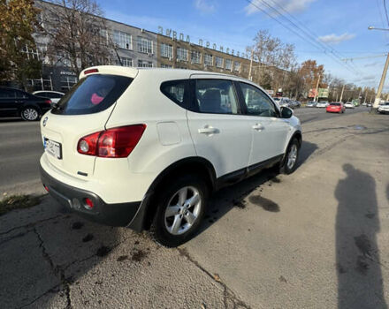 Белый Ниссан Кашкай, объемом двигателя 2 л и пробегом 101 тыс. км за 11500 $, фото 14 на Automoto.ua
