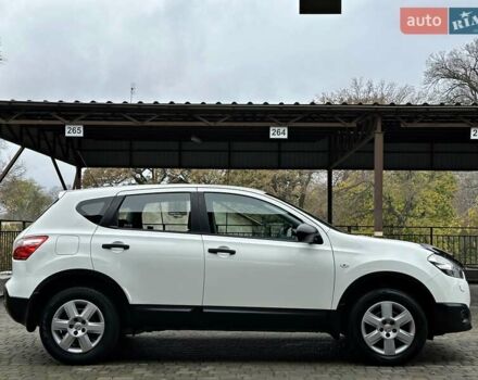 Белый Ниссан Кашкай, объемом двигателя 2 л и пробегом 122 тыс. км за 10700 $, фото 15 на Automoto.ua