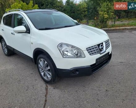 Білий Ніссан Кашкай, об'ємом двигуна 1.5 л та пробігом 217 тис. км за 9300 $, фото 62 на Automoto.ua