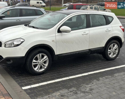 Белый Ниссан Кашкай, объемом двигателя 1.5 л и пробегом 205 тыс. км за 10500 $, фото 2 на Automoto.ua