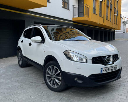 Белый Ниссан Кашкай, объемом двигателя 1.46 л и пробегом 218 тыс. км за 10000 $, фото 6 на Automoto.ua