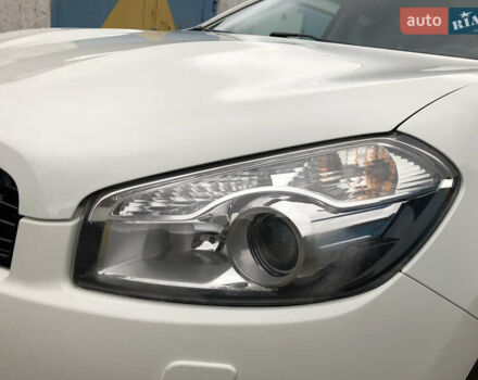 Белый Ниссан Кашкай, объемом двигателя 2 л и пробегом 195 тыс. км за 11655 $, фото 9 на Automoto.ua