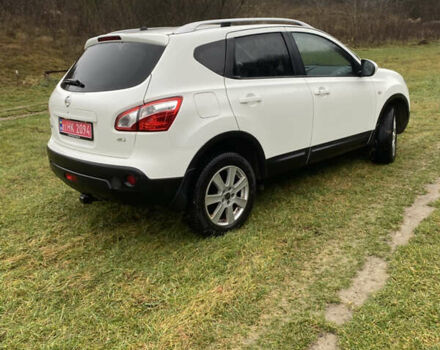 Белый Ниссан Кашкай, объемом двигателя 1.5 л и пробегом 203 тыс. км за 9800 $, фото 3 на Automoto.ua