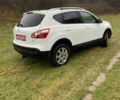 Белый Ниссан Кашкай, объемом двигателя 1.5 л и пробегом 203 тыс. км за 9800 $, фото 3 на Automoto.ua
