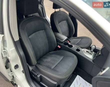 Белый Ниссан Кашкай, объемом двигателя 2 л и пробегом 227 тыс. км за 8900 $, фото 21 на Automoto.ua