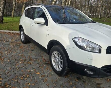 Белый Ниссан Кашкай, объемом двигателя 2 л и пробегом 246 тыс. км за 10200 $, фото 3 на Automoto.ua