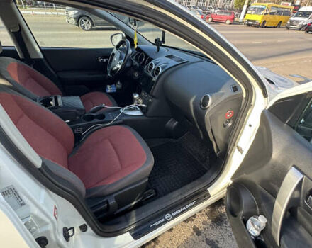 Белый Ниссан Кашкай, объемом двигателя 2 л и пробегом 101 тыс. км за 11500 $, фото 3 на Automoto.ua