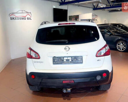 Білий Ніссан Кашкай, об'ємом двигуна 1.5 л та пробігом 203 тис. км за 10000 $, фото 3 на Automoto.ua