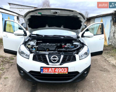 Белый Ниссан Кашкай, объемом двигателя 2 л и пробегом 195 тыс. км за 11655 $, фото 79 на Automoto.ua