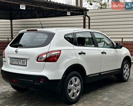 Белый Ниссан Кашкай, объемом двигателя 2 л и пробегом 122 тыс. км за 10700 $, фото 30 на Automoto.ua