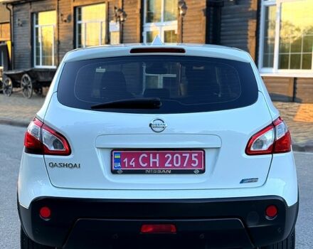 Белый Ниссан Кашкай, объемом двигателя 1.5 л и пробегом 250 тыс. км за 10499 $, фото 4 на Automoto.ua