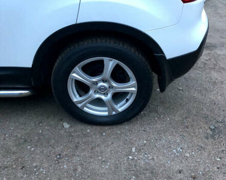 Белый Ниссан Кашкай, объемом двигателя 2 л и пробегом 195 тыс. км за 11655 $, фото 113 на Automoto.ua