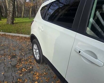 Белый Ниссан Кашкай, объемом двигателя 2 л и пробегом 246 тыс. км за 10200 $, фото 5 на Automoto.ua