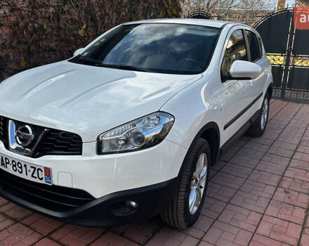 Білий Ніссан Кашкай, об'ємом двигуна 1.46 л та пробігом 229 тис. км за 10300 $, фото 2 на Automoto.ua