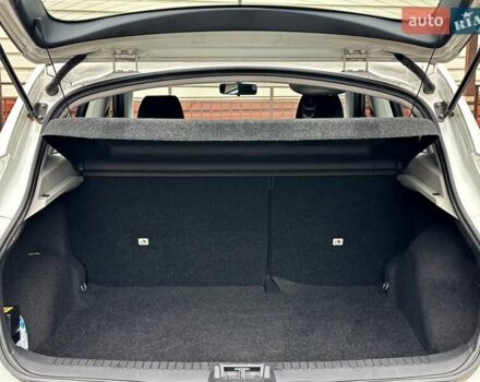 Белый Ниссан Кашкай, объемом двигателя 2 л и пробегом 122 тыс. км за 10700 $, фото 59 на Automoto.ua