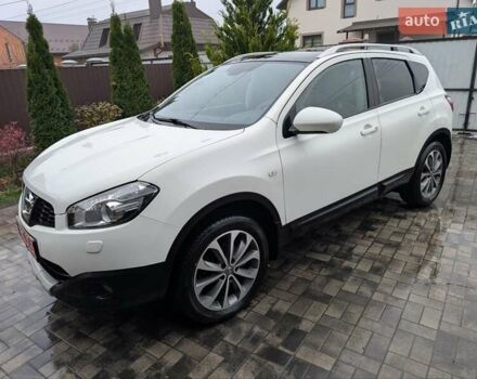 Белый Ниссан Кашкай, объемом двигателя 1.5 л и пробегом 99 тыс. км за 11999 $, фото 1 на Automoto.ua