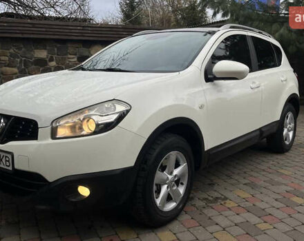 Белый Ниссан Кашкай, объемом двигателя 1.5 л и пробегом 187 тыс. км за 8900 $, фото 2 на Automoto.ua