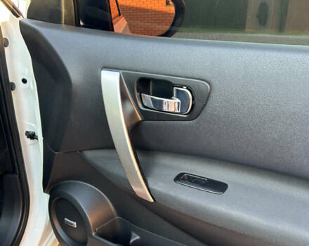 Білий Ніссан Кашкай, об'ємом двигуна 1.5 л та пробігом 186 тис. км за 10500 $, фото 21 на Automoto.ua