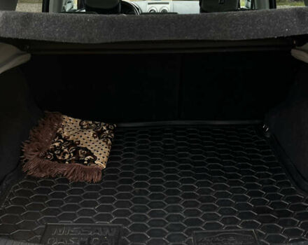 Белый Ниссан Кашкай, объемом двигателя 1.5 л и пробегом 198 тыс. км за 8150 $, фото 27 на Automoto.ua