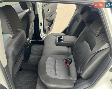 Белый Ниссан Кашкай, объемом двигателя 2 л и пробегом 227 тыс. км за 8900 $, фото 26 на Automoto.ua