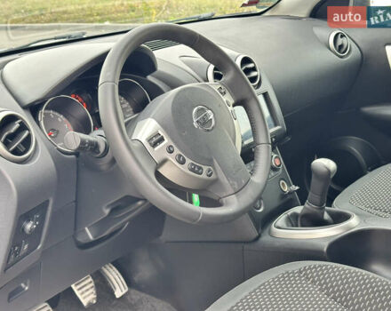 Белый Ниссан Кашкай, объемом двигателя 1.6 л и пробегом 176 тыс. км за 9999 $, фото 40 на Automoto.ua