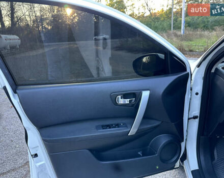 Белый Ниссан Кашкай, объемом двигателя 1.46 л и пробегом 231 тыс. км за 9550 $, фото 40 на Automoto.ua