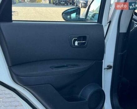 Белый Ниссан Кашкай, объемом двигателя 1.5 л и пробегом 245 тыс. км за 10590 $, фото 25 на Automoto.ua