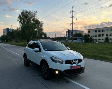 Білий Ніссан Кашкай, об'ємом двигуна 2 л та пробігом 210 тис. км за 10800 $, фото 55 на Automoto.ua