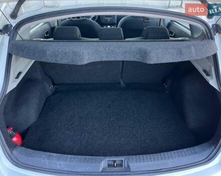 Белый Ниссан Кашкай, объемом двигателя 1.5 л и пробегом 245 тыс. км за 10590 $, фото 19 на Automoto.ua