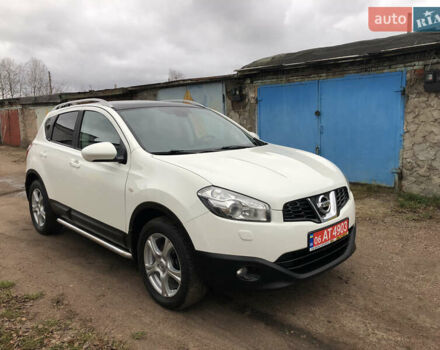 Белый Ниссан Кашкай, объемом двигателя 2 л и пробегом 195 тыс. км за 11655 $, фото 7 на Automoto.ua