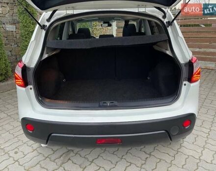 Білий Ніссан Кашкай, об'ємом двигуна 2 л та пробігом 248 тис. км за 11400 $, фото 14 на Automoto.ua