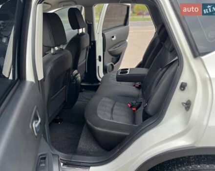 Белый Ниссан Кашкай, объемом двигателя 2 л и пробегом 227 тыс. км за 8900 $, фото 24 на Automoto.ua