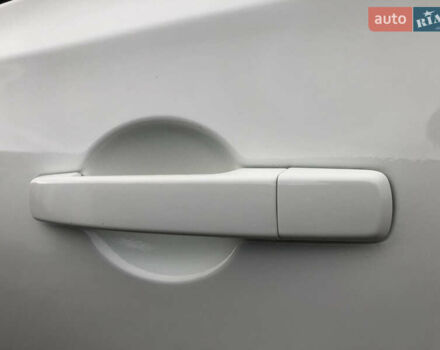 Белый Ниссан Кашкай, объемом двигателя 2 л и пробегом 195 тыс. км за 11655 $, фото 19 на Automoto.ua