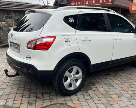 Белый Ниссан Кашкай, объемом двигателя 1.5 л и пробегом 187 тыс. км за 8900 $, фото 4 на Automoto.ua