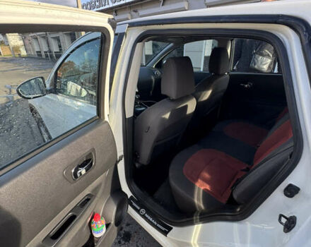 Белый Ниссан Кашкай, объемом двигателя 2 л и пробегом 101 тыс. км за 11500 $, фото 6 на Automoto.ua