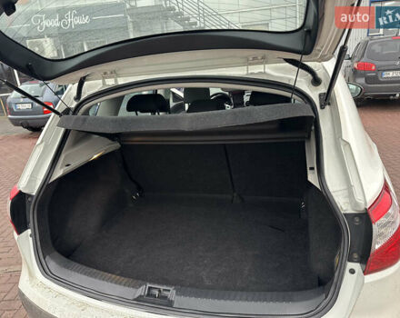 Белый Ниссан Кашкай, объемом двигателя 1.5 л и пробегом 205 тыс. км за 10500 $, фото 8 на Automoto.ua