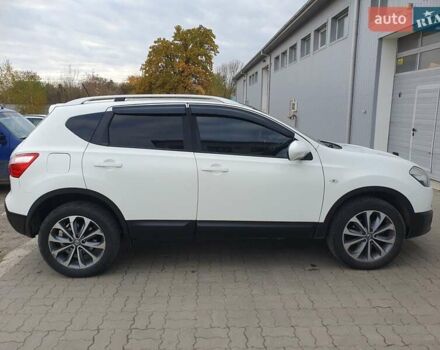 Белый Ниссан Кашкай, объемом двигателя 1.5 л и пробегом 260 тыс. км за 10600 $, фото 9 на Automoto.ua