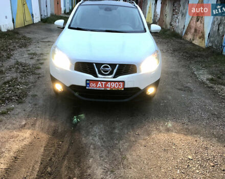 Белый Ниссан Кашкай, объемом двигателя 2 л и пробегом 195 тыс. км за 11655 $, фото 104 на Automoto.ua