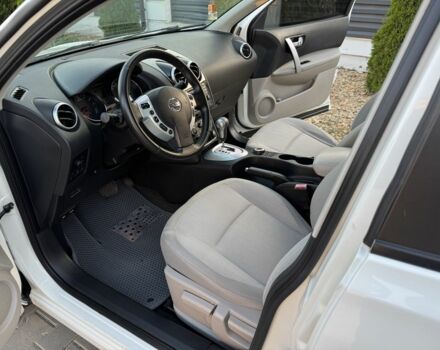 Белый Ниссан Кашкай, объемом двигателя 2 л и пробегом 157 тыс. км за 9999 $, фото 13 на Automoto.ua