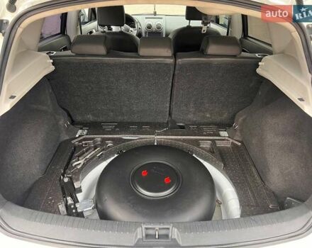 Белый Ниссан Кашкай, объемом двигателя 2 л и пробегом 227 тыс. км за 8900 $, фото 27 на Automoto.ua