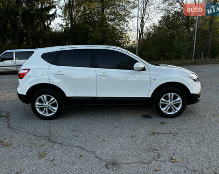 Белый Ниссан Кашкай, объемом двигателя 1.5 л и пробегом 230 тыс. км за 9700 $, фото 15 на Automoto.ua