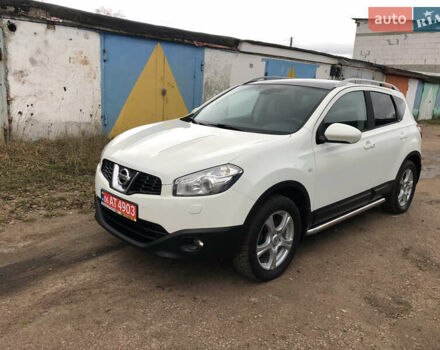 Белый Ниссан Кашкай, объемом двигателя 2 л и пробегом 195 тыс. км за 11655 $, фото 2 на Automoto.ua