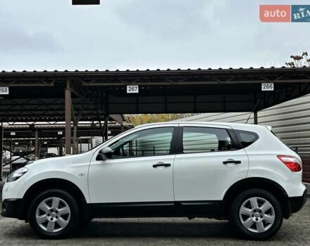 Белый Ниссан Кашкай, объемом двигателя 2 л и пробегом 122 тыс. км за 10700 $, фото 14 на Automoto.ua