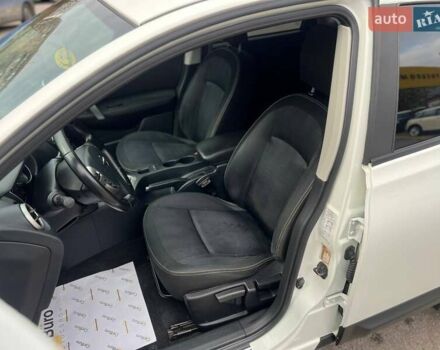 Белый Ниссан Кашкай, объемом двигателя 2 л и пробегом 227 тыс. км за 8900 $, фото 17 на Automoto.ua