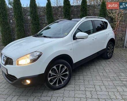 Білий Ніссан Кашкай, об'ємом двигуна 2 л та пробігом 248 тис. км за 11400 $, фото 5 на Automoto.ua